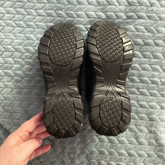 women’s athletic shoes - Picture 5 of 5